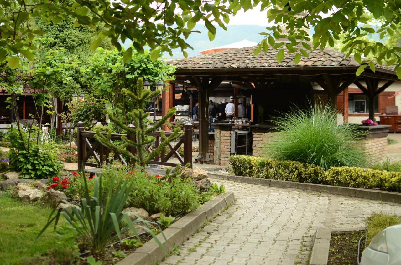 Konak Nestor Bungalows Skopje Exterior photo
